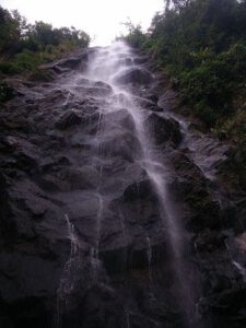 Katiki Waterfalls - Timings, Distance, Height, Images