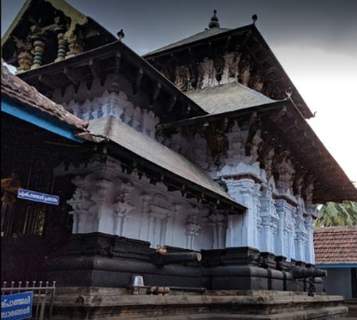 Thirunavaya Temple